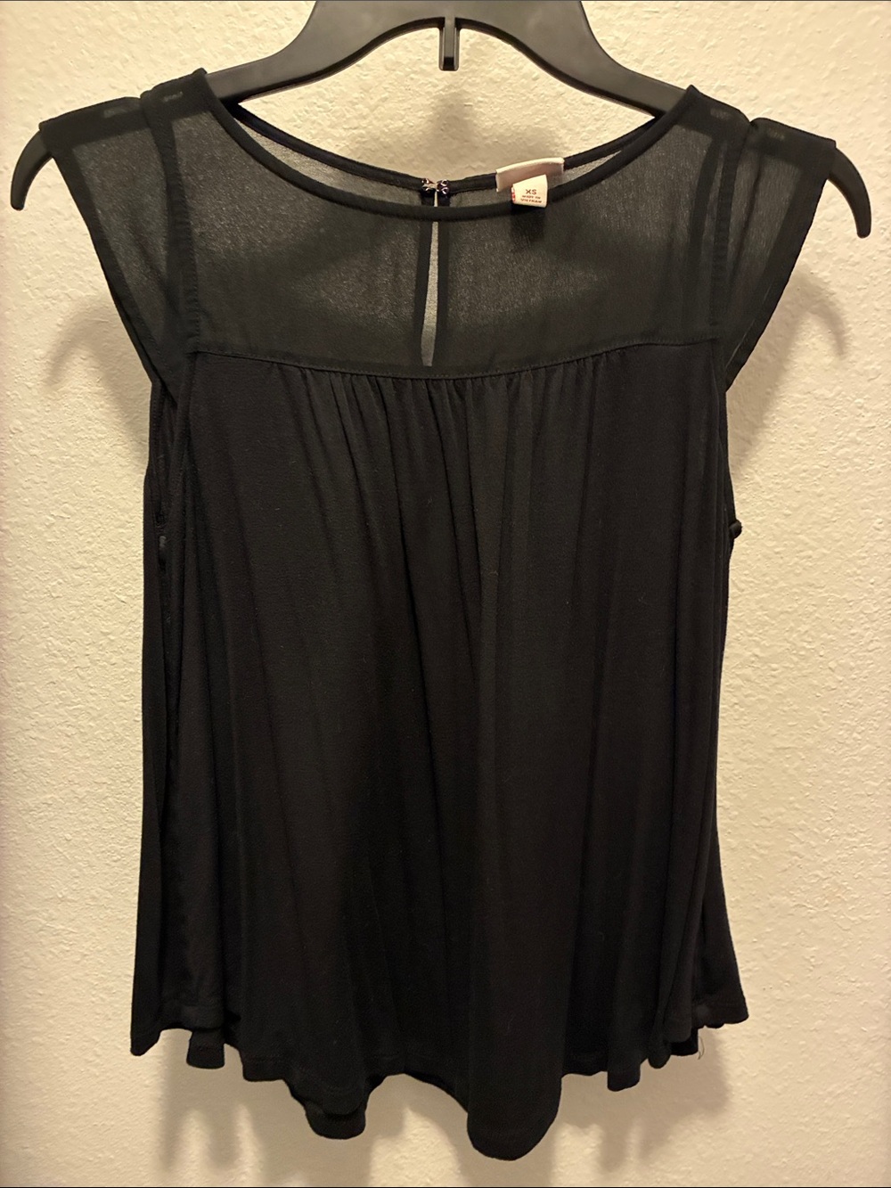 Merona Black Sleeveless Sheer Yoke Camisole